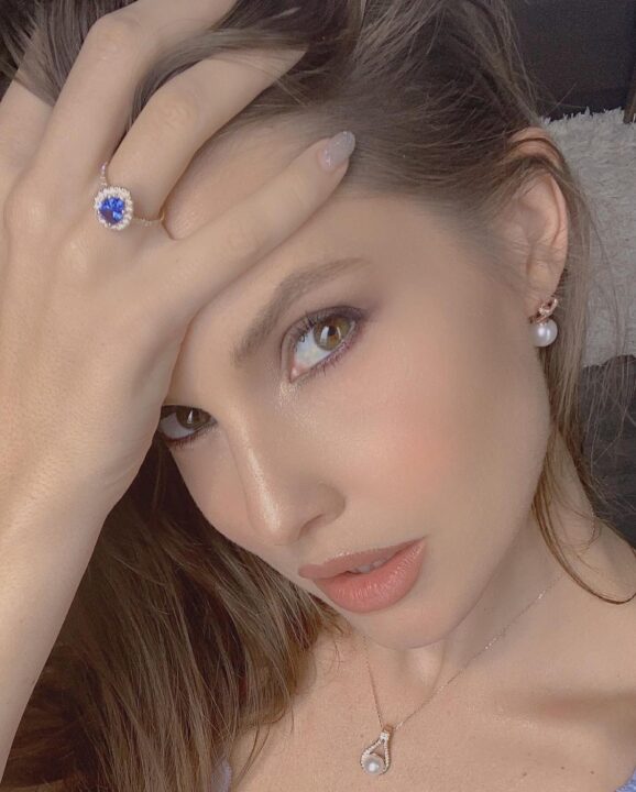 Amanda Cerny 05
