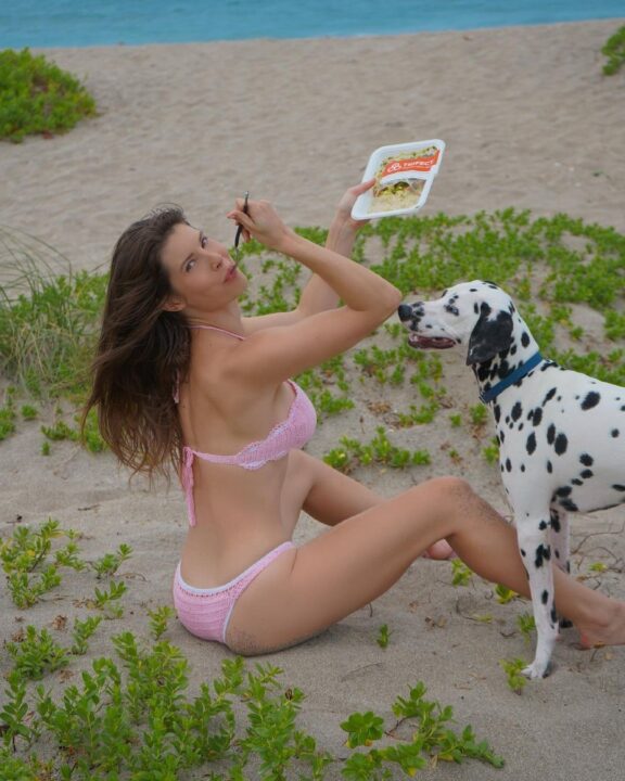 Amanda Cerny 19