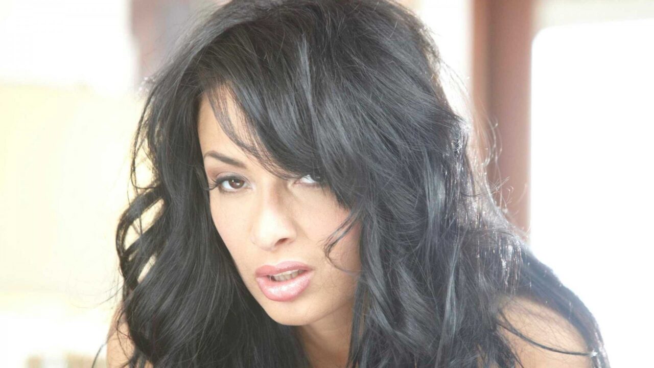 Anissa Kate 18