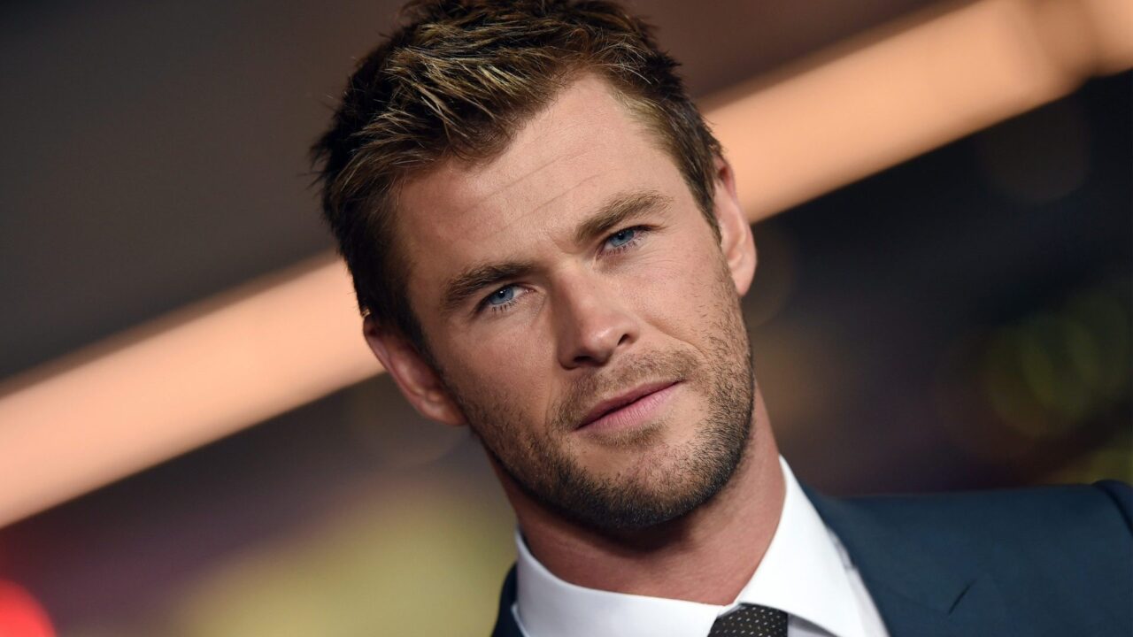 Chris Hemsworth 29