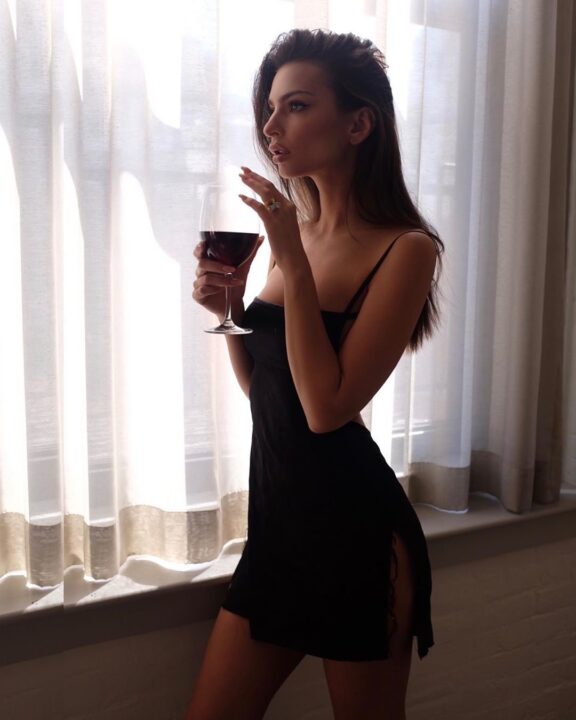Emily Ratajkowski 14