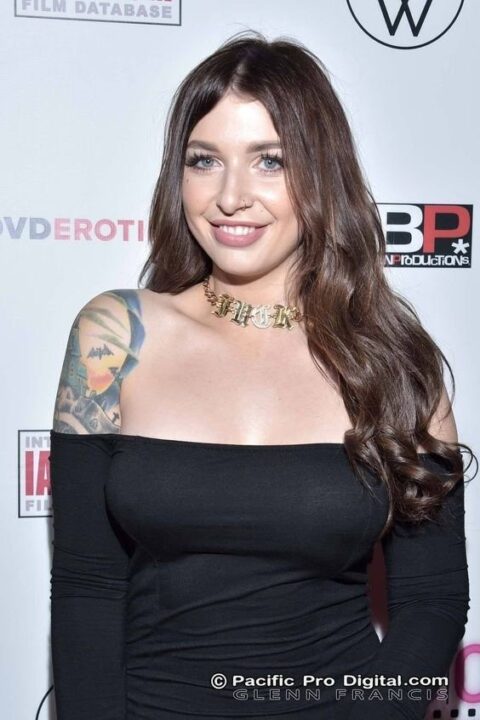 Ivy Lebelle 18
