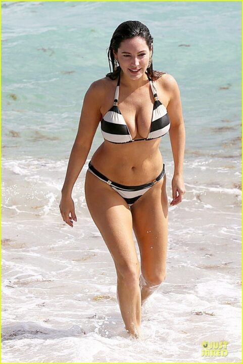 Kelly Brook 67