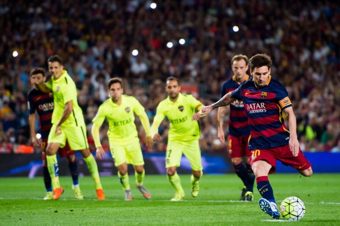 Lionel Messi 28