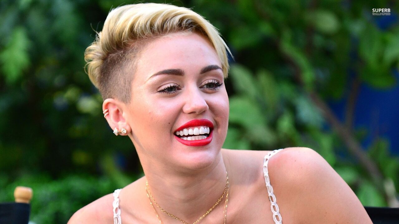 Miley Cyrus 18