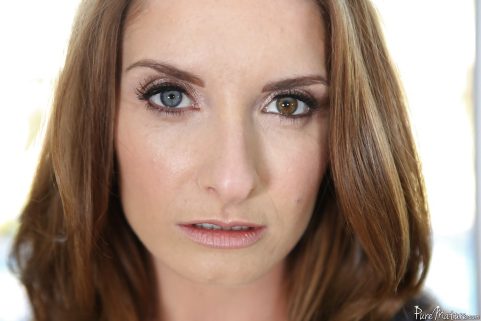 Silvia Saige 23