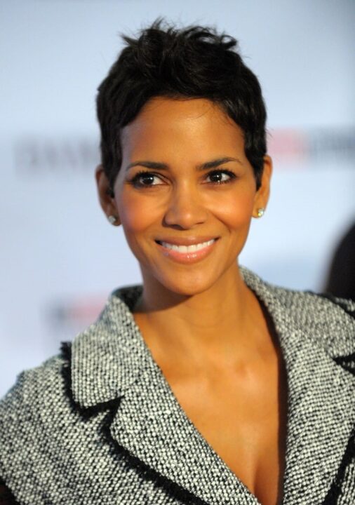 Halle Berry 04