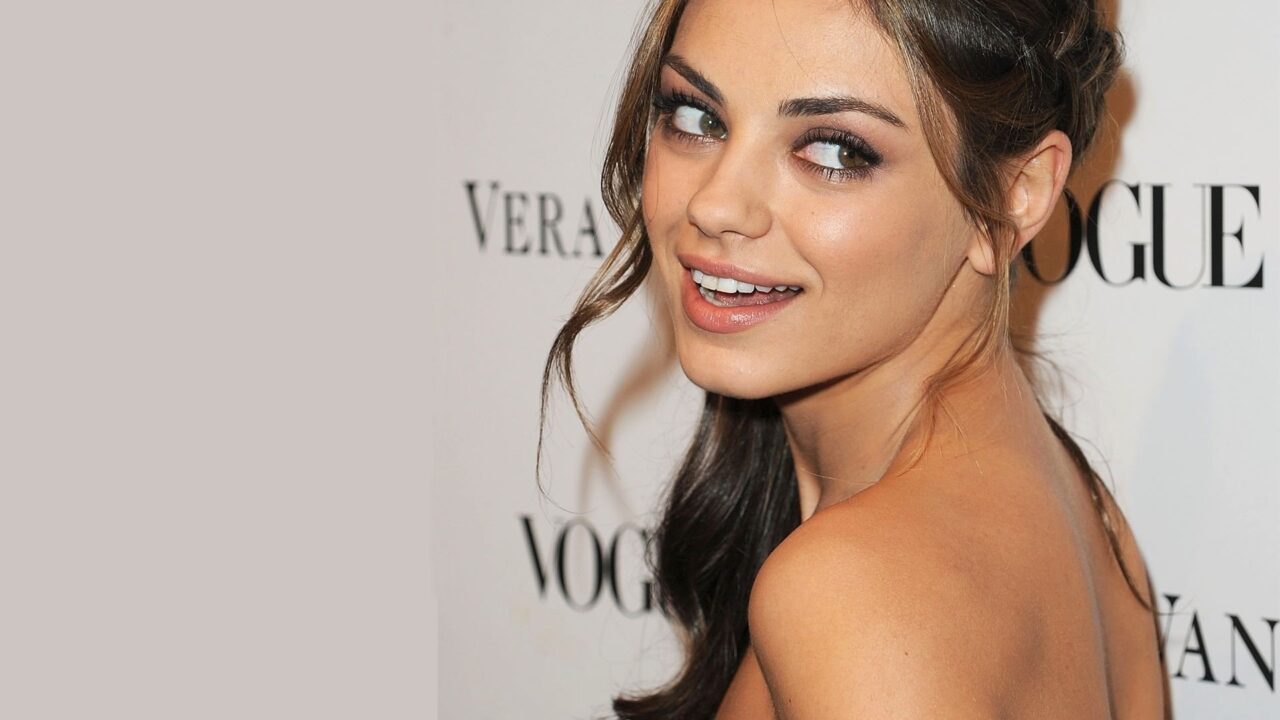 Mila Kunis 09