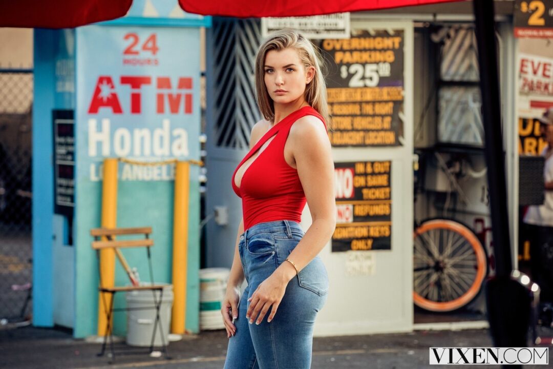 Mia Melano 22